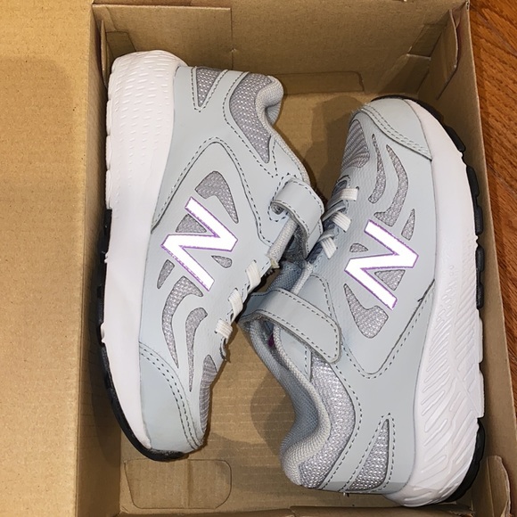 Toddler New Balance Sneakers - Picture 7 of 7